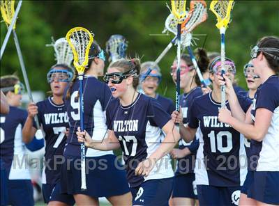 Thumbnail 1 in Greenwich vs. Wilton (FCIAC Semifinal) photogallery.