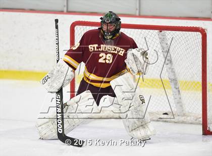 Thumbnail 1 in St. Joseph vs. Greenwich (FCIAC Semifinal) photogallery.