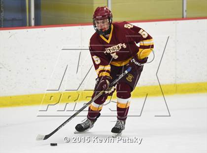 Thumbnail 3 in St. Joseph vs. Greenwich (FCIAC Semifinal) photogallery.