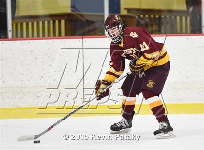 Thumbnail 1 in St. Joseph vs. Greenwich (FCIAC Semifinal) photogallery.