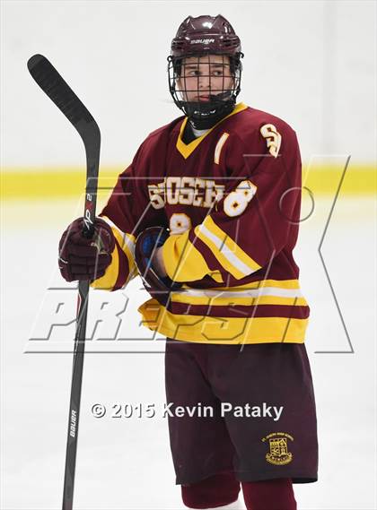 Thumbnail 2 in St. Joseph vs. Greenwich (FCIAC Semifinal) photogallery.
