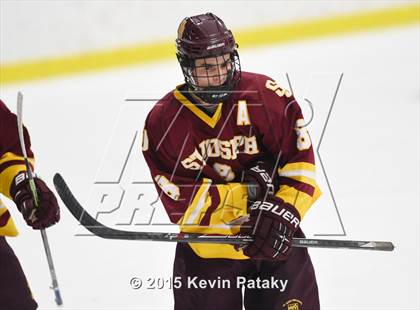Thumbnail 3 in St. Joseph vs. Greenwich (FCIAC Semifinal) photogallery.