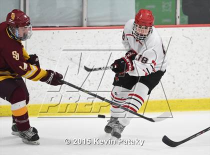 Thumbnail 2 in St. Joseph vs. Greenwich (FCIAC Semifinal) photogallery.