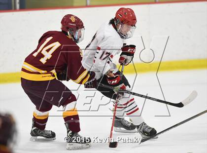 Thumbnail 1 in St. Joseph vs. Greenwich (FCIAC Semifinal) photogallery.