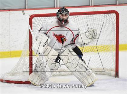 Thumbnail 2 in St. Joseph vs. Greenwich (FCIAC Semifinal) photogallery.