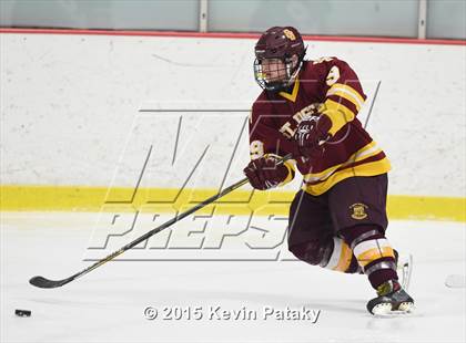 Thumbnail 3 in St. Joseph vs. Greenwich (FCIAC Semifinal) photogallery.