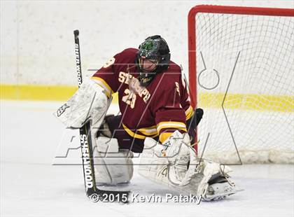 Thumbnail 3 in St. Joseph vs. Greenwich (FCIAC Semifinal) photogallery.