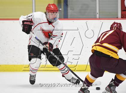 Thumbnail 2 in St. Joseph vs. Greenwich (FCIAC Semifinal) photogallery.
