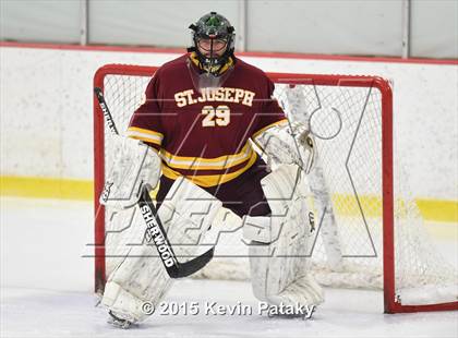 Thumbnail 1 in St. Joseph vs. Greenwich (FCIAC Semifinal) photogallery.
