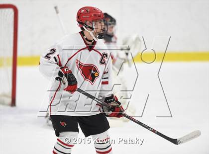 Thumbnail 3 in St. Joseph vs. Greenwich (FCIAC Semifinal) photogallery.