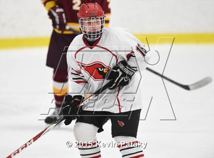 Thumbnail 2 in St. Joseph vs. Greenwich (FCIAC Semifinal) photogallery.