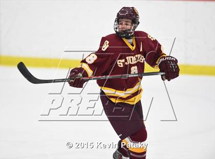 Thumbnail 2 in St. Joseph vs. Greenwich (FCIAC Semifinal) photogallery.