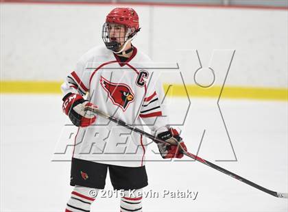 Thumbnail 2 in St. Joseph vs. Greenwich (FCIAC Semifinal) photogallery.