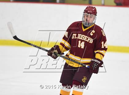 Thumbnail 1 in St. Joseph vs. Greenwich (FCIAC Semifinal) photogallery.