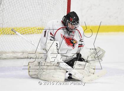 Thumbnail 3 in St. Joseph vs. Greenwich (FCIAC Semifinal) photogallery.