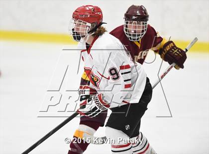Thumbnail 3 in St. Joseph vs. Greenwich (FCIAC Semifinal) photogallery.