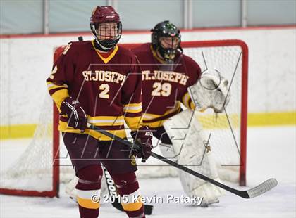 Thumbnail 1 in St. Joseph vs. Greenwich (FCIAC Semifinal) photogallery.