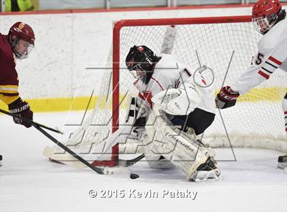 Thumbnail 3 in St. Joseph vs. Greenwich (FCIAC Semifinal) photogallery.