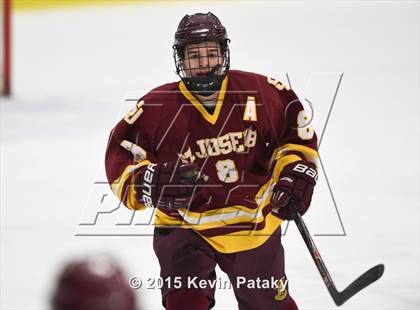 Thumbnail 2 in St. Joseph vs. Greenwich (FCIAC Semifinal) photogallery.