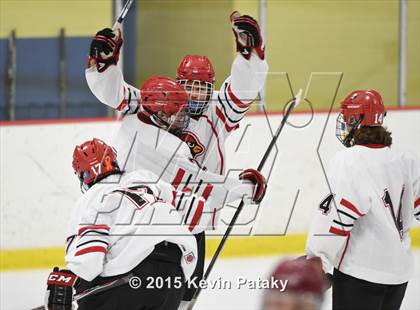 Thumbnail 3 in St. Joseph vs. Greenwich (FCIAC Semifinal) photogallery.