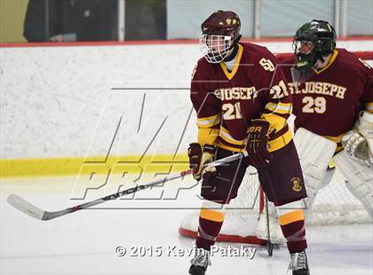 Thumbnail 1 in St. Joseph vs. Greenwich (FCIAC Semifinal) photogallery.