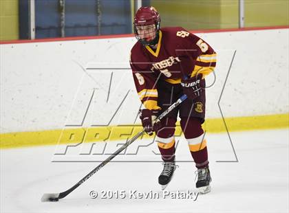 Thumbnail 2 in St. Joseph vs. Greenwich (FCIAC Semifinal) photogallery.