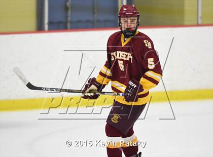 Thumbnail 2 in St. Joseph vs. Greenwich (FCIAC Semifinal) photogallery.