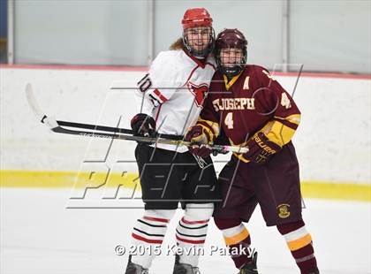 Thumbnail 1 in St. Joseph vs. Greenwich (FCIAC Semifinal) photogallery.