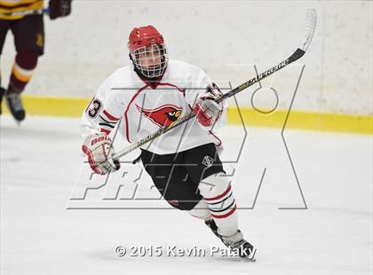 Thumbnail 3 in St. Joseph vs. Greenwich (FCIAC Semifinal) photogallery.