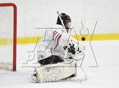 Thumbnail 2 in St. Joseph vs. Greenwich (FCIAC Semifinal) photogallery.