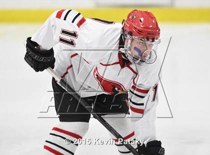 Thumbnail 2 in St. Joseph vs. Greenwich (FCIAC Semifinal) photogallery.