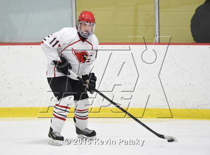 Thumbnail 2 in St. Joseph vs. Greenwich (FCIAC Semifinal) photogallery.