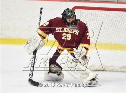 Thumbnail 1 in St. Joseph vs. Greenwich (FCIAC Semifinal) photogallery.