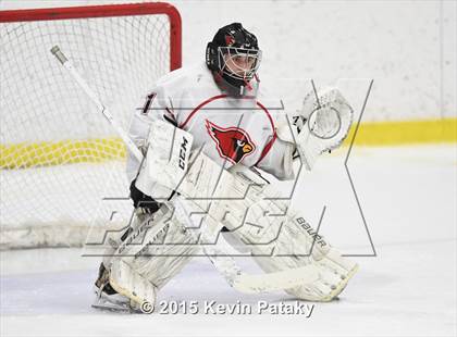 Thumbnail 2 in St. Joseph vs. Greenwich (FCIAC Semifinal) photogallery.