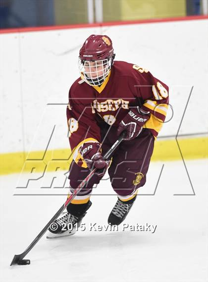 Thumbnail 3 in St. Joseph vs. Greenwich (FCIAC Semifinal) photogallery.