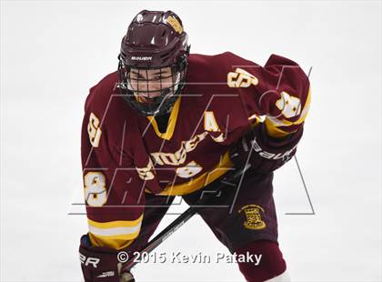Thumbnail 3 in St. Joseph vs. Greenwich (FCIAC Semifinal) photogallery.