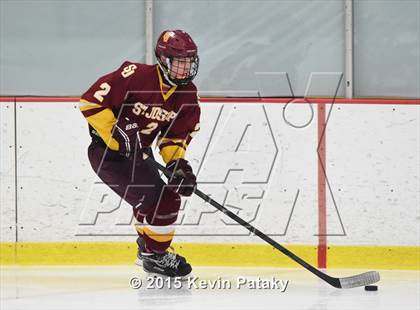 Thumbnail 3 in St. Joseph vs. Greenwich (FCIAC Semifinal) photogallery.