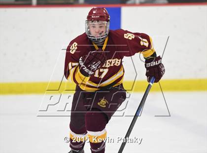 Thumbnail 2 in St. Joseph vs. Greenwich (FCIAC Semifinal) photogallery.