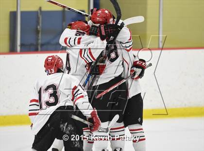 Thumbnail 2 in St. Joseph vs. Greenwich (FCIAC Semifinal) photogallery.