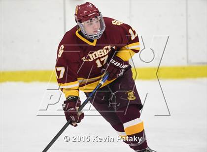 Thumbnail 2 in St. Joseph vs. Greenwich (FCIAC Semifinal) photogallery.
