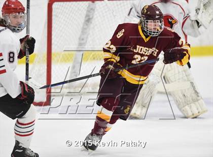 Thumbnail 1 in St. Joseph vs. Greenwich (FCIAC Semifinal) photogallery.