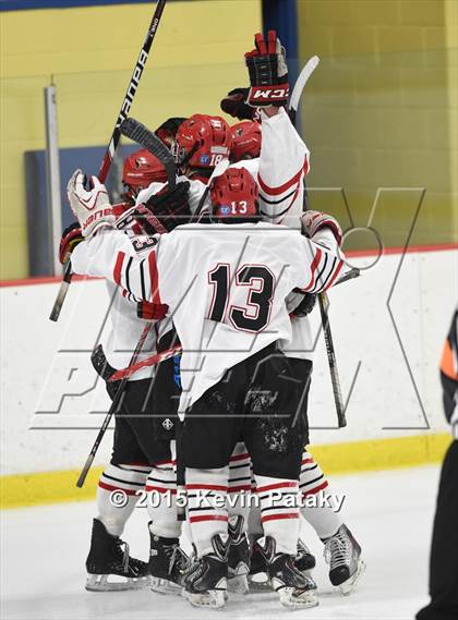 Thumbnail 1 in St. Joseph vs. Greenwich (FCIAC Semifinal) photogallery.
