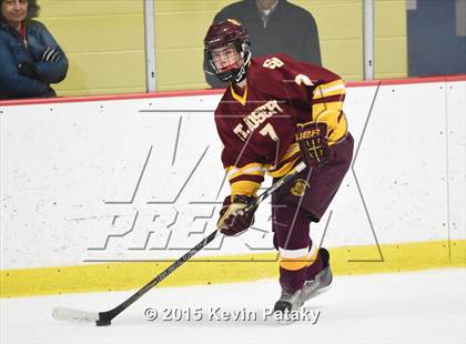 Thumbnail 2 in St. Joseph vs. Greenwich (FCIAC Semifinal) photogallery.