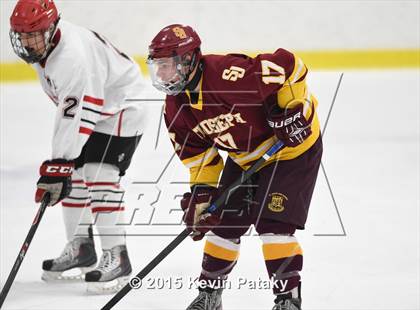 Thumbnail 3 in St. Joseph vs. Greenwich (FCIAC Semifinal) photogallery.
