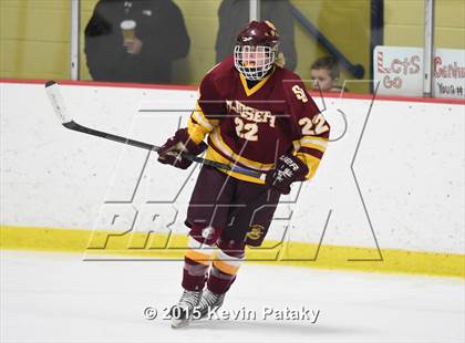 Thumbnail 3 in St. Joseph vs. Greenwich (FCIAC Semifinal) photogallery.