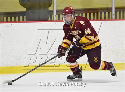 Thumbnail 1 in St. Joseph vs. Greenwich (FCIAC Semifinal) photogallery.