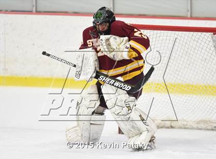 Thumbnail 3 in St. Joseph vs. Greenwich (FCIAC Semifinal) photogallery.