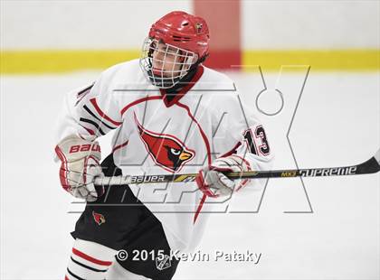 Thumbnail 2 in St. Joseph vs. Greenwich (FCIAC Semifinal) photogallery.