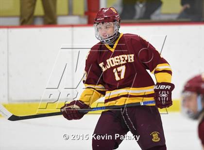 Thumbnail 3 in St. Joseph vs. Greenwich (FCIAC Semifinal) photogallery.