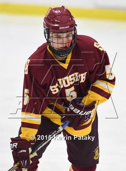 Thumbnail 3 in St. Joseph vs. Greenwich (FCIAC Semifinal) photogallery.